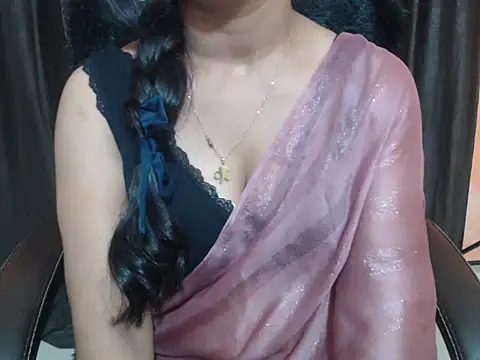 Kudi_Kiyara webcam