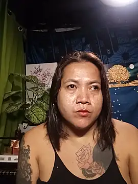 TabooSHOWgirl18 webcam
