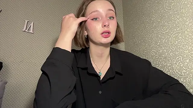 lovieclausing's live room