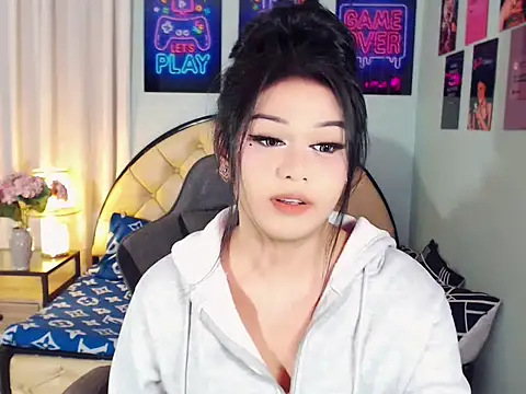 SexxyTsLoverr webcam