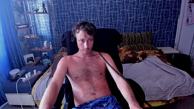 CuteBoy228 webcam