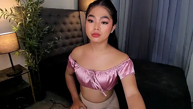AsianHugecockAnna webcam
