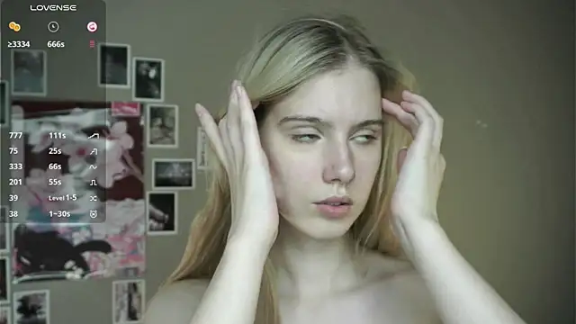 elaineberum's live room
