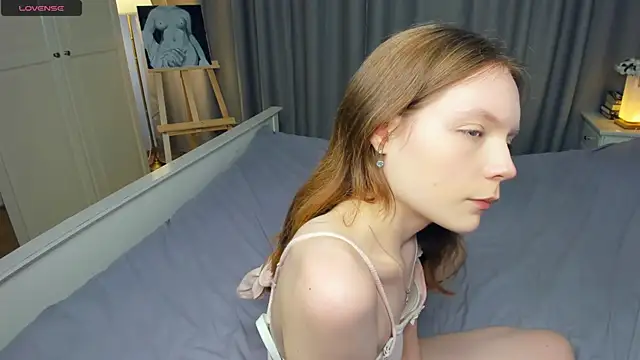 lavendermitten's live room