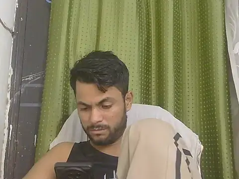 Stubborndesiboy webcam