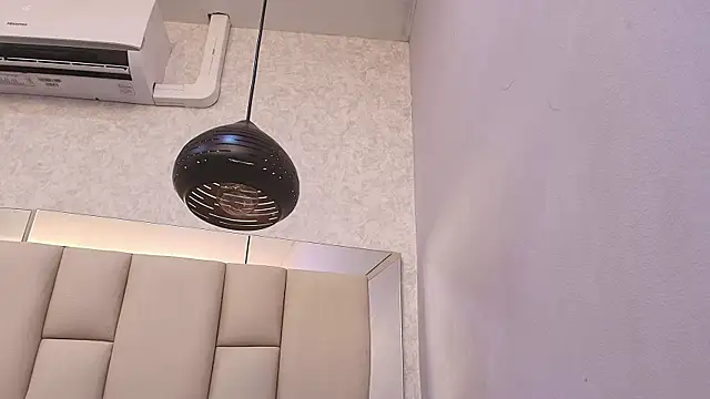 melany_roberts_ webcam