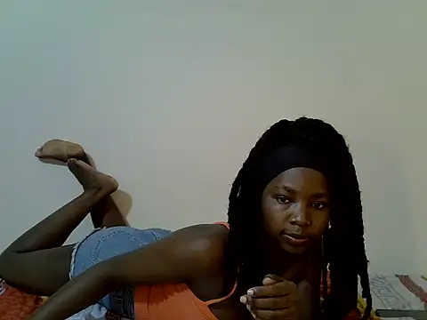 PinkCoochie02 webcam