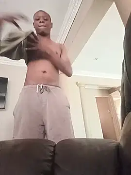 GogobrickG live cam on StripChat