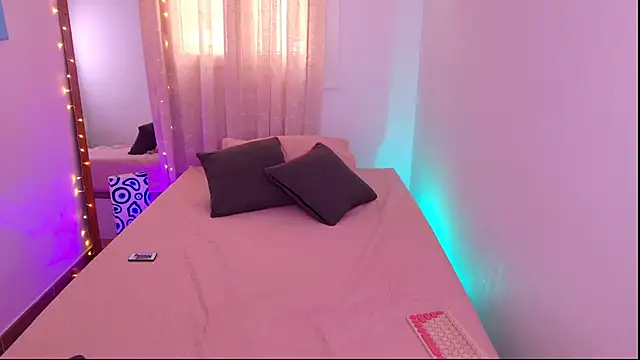 Mar_333 live cam on StripChat