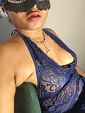 DIRTYSECRET_QUEEN_07 webcam