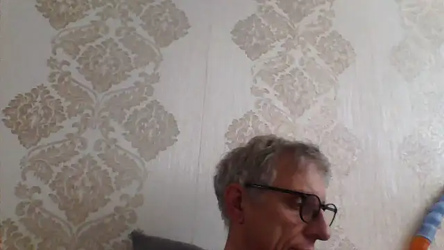 BobbyXRoyal webcam