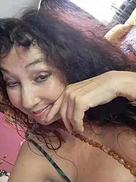 GypsyEsmeralda webcam
