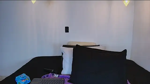 alien_eyes09 webcam