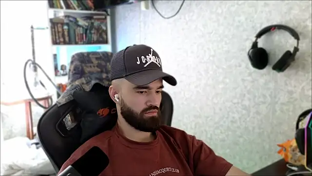 _Serious_Man webcam
