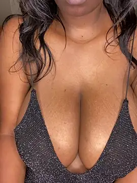 Naughty-sonia2 webcam