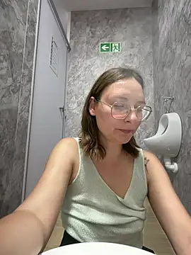 The_Snowwhitee webcam