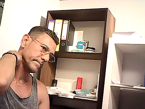mastercharisma35 webcam