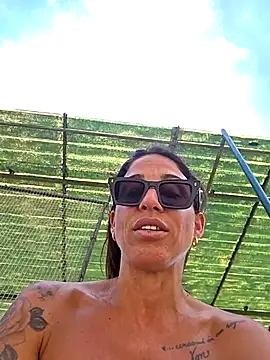 sexy7883 webcam