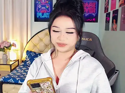 SexxyTsLoverr webcam