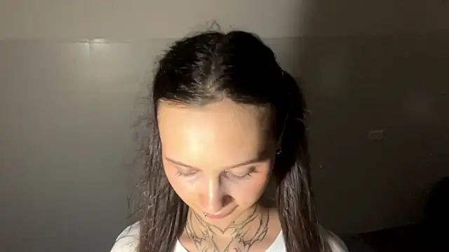 MayraLucarelli webcam