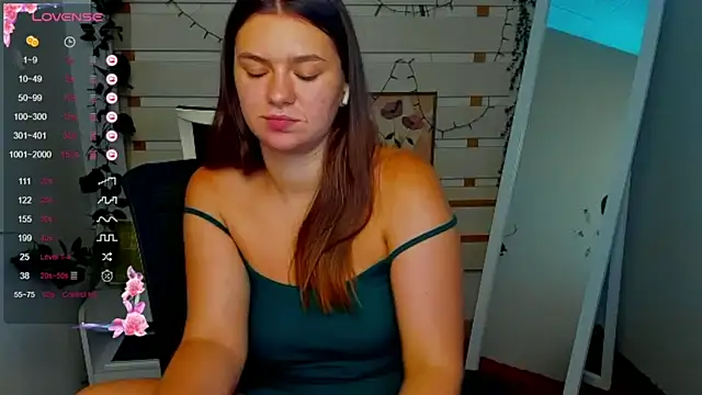 Josephine_Kiss webcam