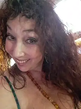 GypsyEsmeralda webcam