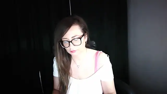 NoraMilf webcam