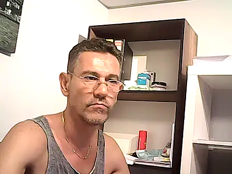 mastercharisma35 webcam