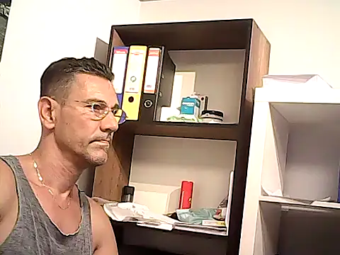 mastercharisma35 webcam