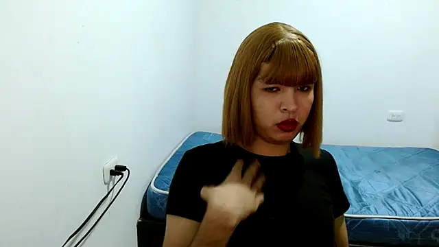 estefania224 webcam