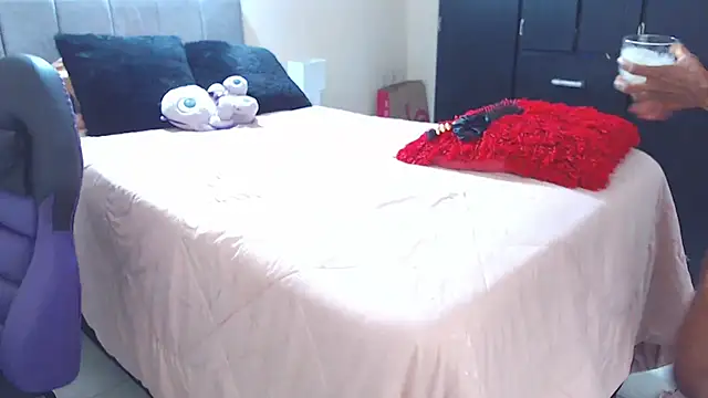 Keyra_Dainty webcam