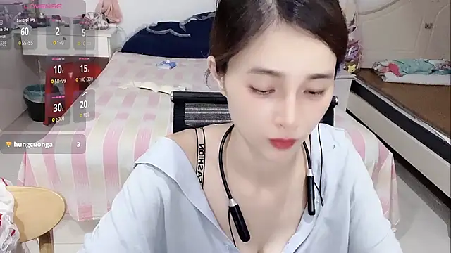 miaomiao-99 live cam on StripChat