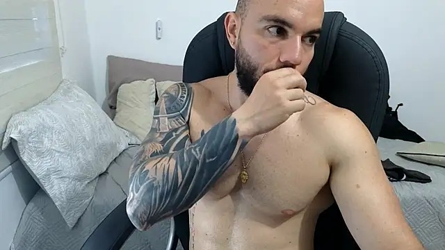 Isaac_Carter webcam
