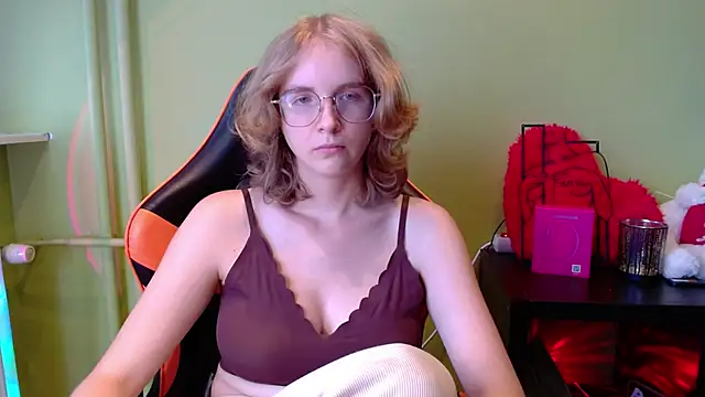 juicyPenny webcam