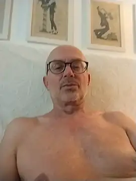 Lovely_professor webcam