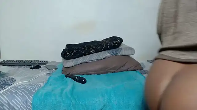 CaramelBaddie16 webcam