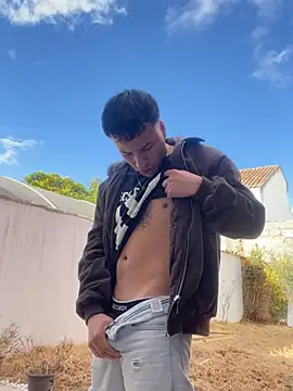 SirDamian live cam on StripChat