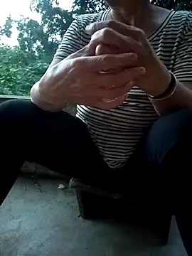 Lee_Mai webcam