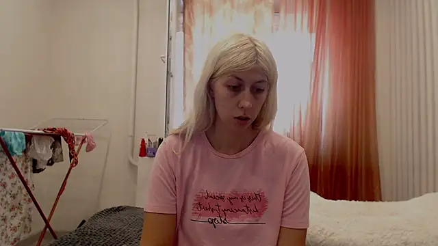 kyliepag - KyliePag's free webcam - UK Sex Cams