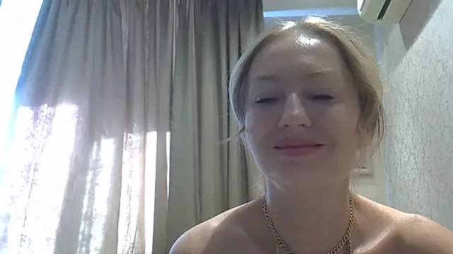 ZarinaSwift webcam
