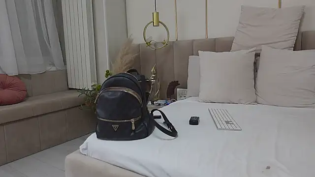 HaileyRoses webcam