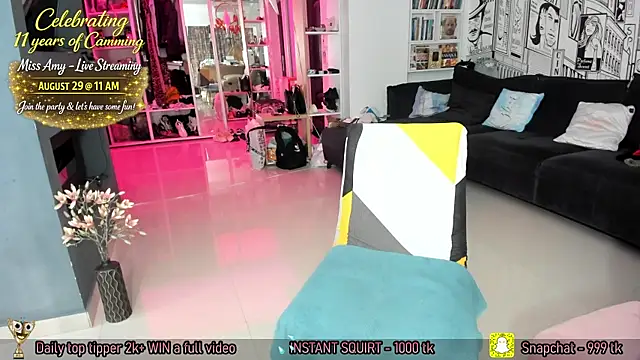 AmySuperHeroes webcam