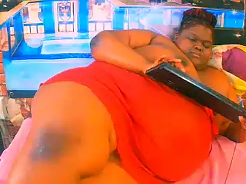 EbonyHotBuns webcam