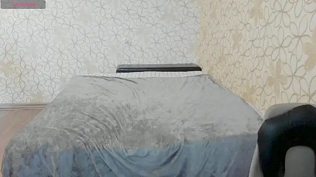 Lissa_Cristal webcam