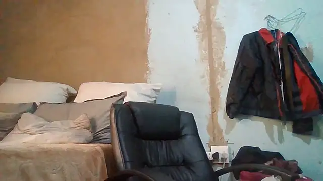 Nicky52 webcam