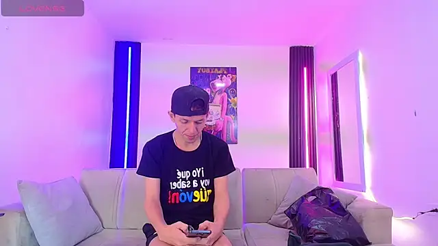 Marcus_and_Tony webcam