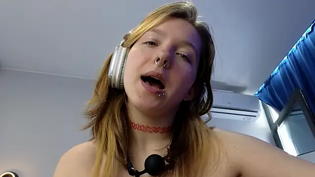 LauraLowe webcam