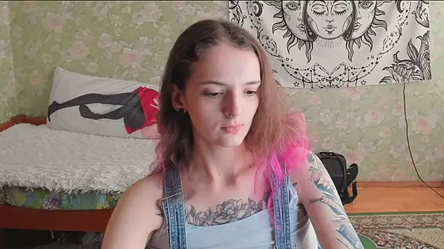 Cutie_Adelia webcam