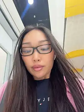 trytomakememoam webcam