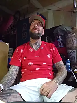 Beardedtattood webcam
